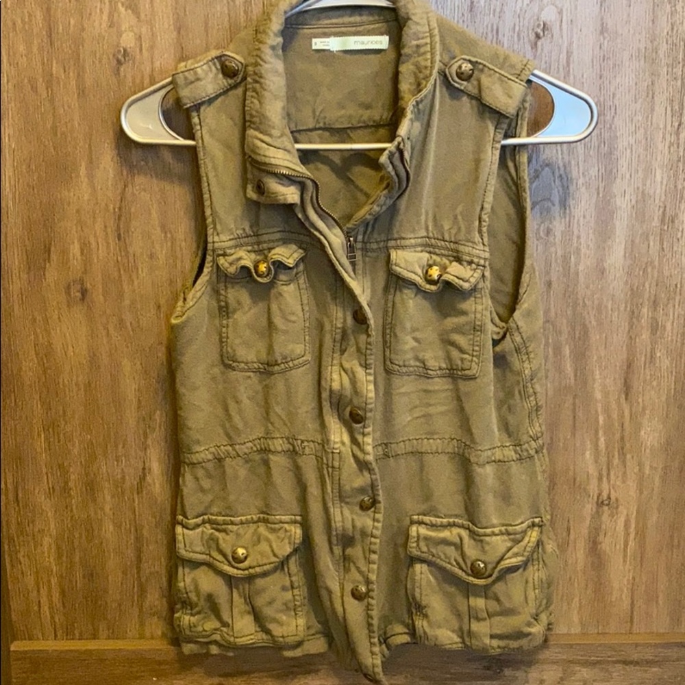 Maurices vest